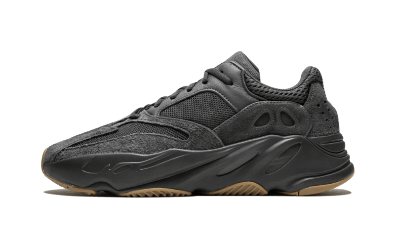 Overkicks - Yeezy Boost 700 Utility Black (FV5304) - vista lateral