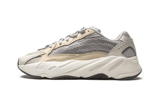 Overkicks - Yeezy Boost 700 V2 Cream (GY7924) - vista lateral