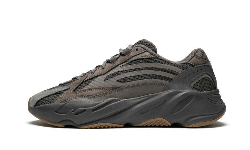 Overkicks - Yeezy Boost 700 V2 Geode (EG6860) - vista lateral