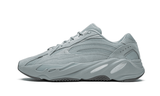 Overkicks - Yeezy Boost 700 V2 Hospital Blue (FV8424) - vista lateral