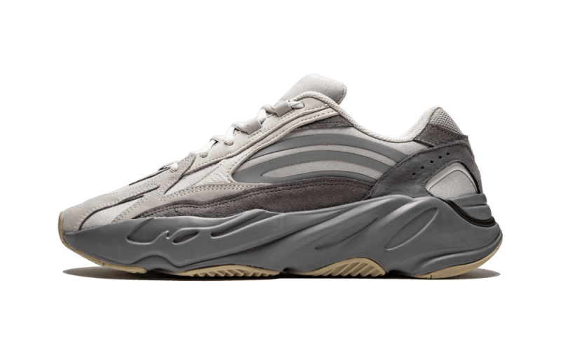 Overkicks - Yeezy Boost 700 V2 Tephra (FU7914) - vista lateral