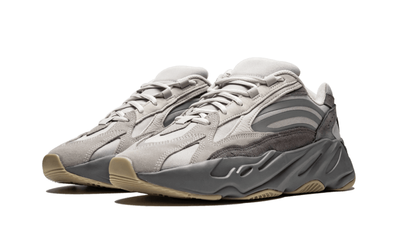 Overkicks - Yeezy Boost 700 V2 Tephra (FU7914) - vista trasera