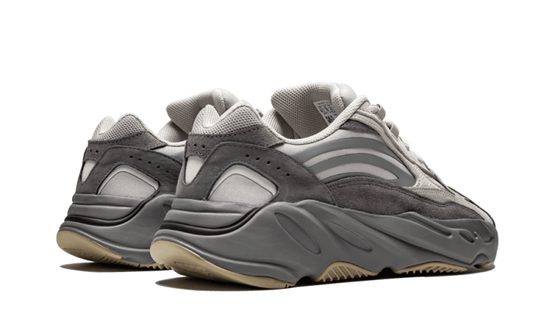 Overkicks - Yeezy Boost 700 V2 Tephra (FU7914) - par completo