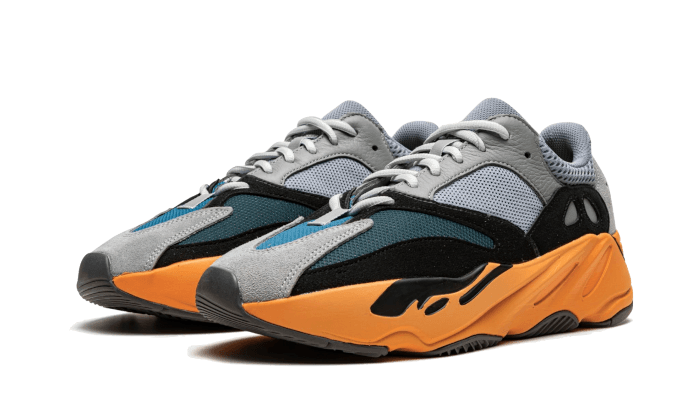 Overkicks - Yeezy Boost 700 Wash Orange (GW0296) - vista trasera