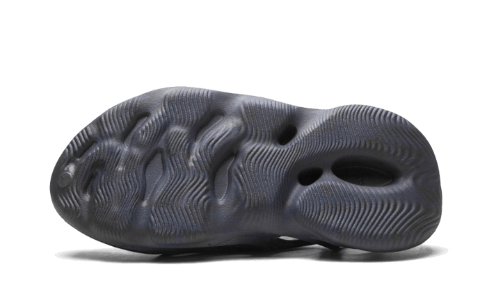 Overkicks - Yeezy Foam RNNR Mineral Blue (GV7903) - detalle suela