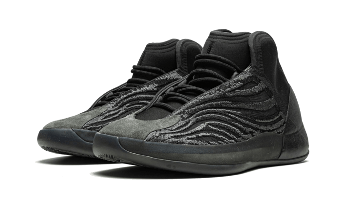 Overkicks - Yeezy QNTM Onyx (GX1317) - vista trasera