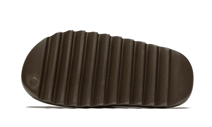 Overkicks - Yeezy Slide Soot (GX6141) - detalle suela