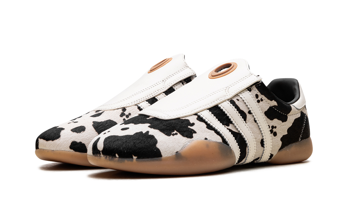Overkicks - adidas Taekwondo Mei Cow Print (JS0297) - vista trasera