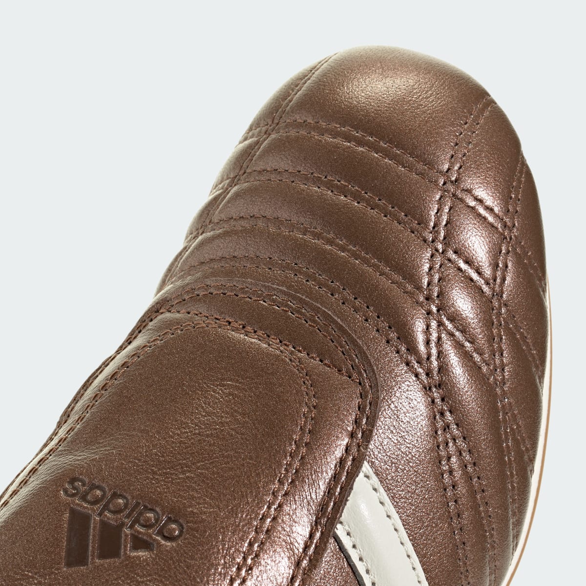 Overkicks - adidas Taekwondo Preloved Brown Off White (JS4025) - detalle
