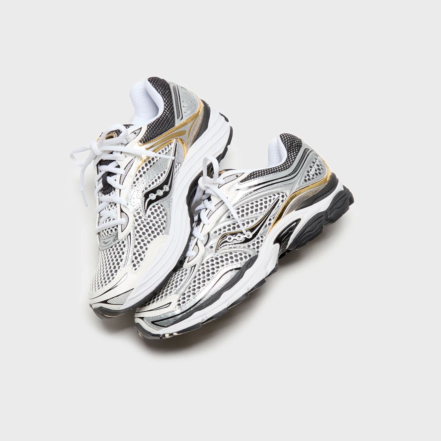 Saucony ProGrid Omni 9 Silver Gold