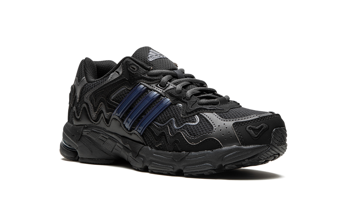 Adidas Response CL Bad Bunny Triple Black - detalle