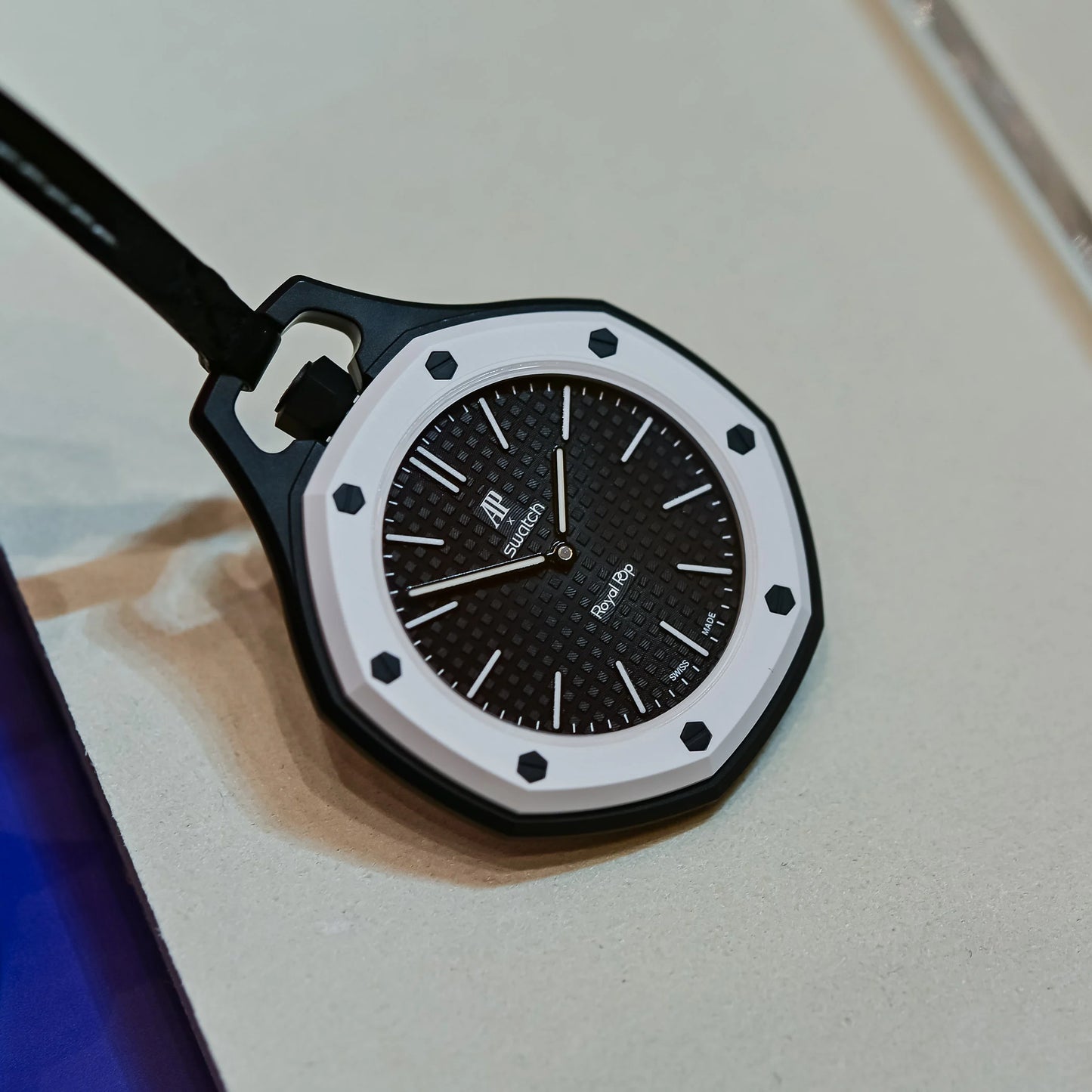 Audemars Piguet x Swatch Royal Pop Ocho Negro