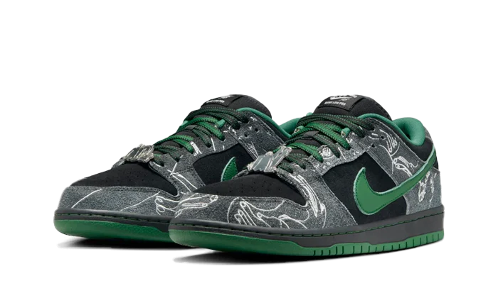 SB Dunk Low There Skateboards