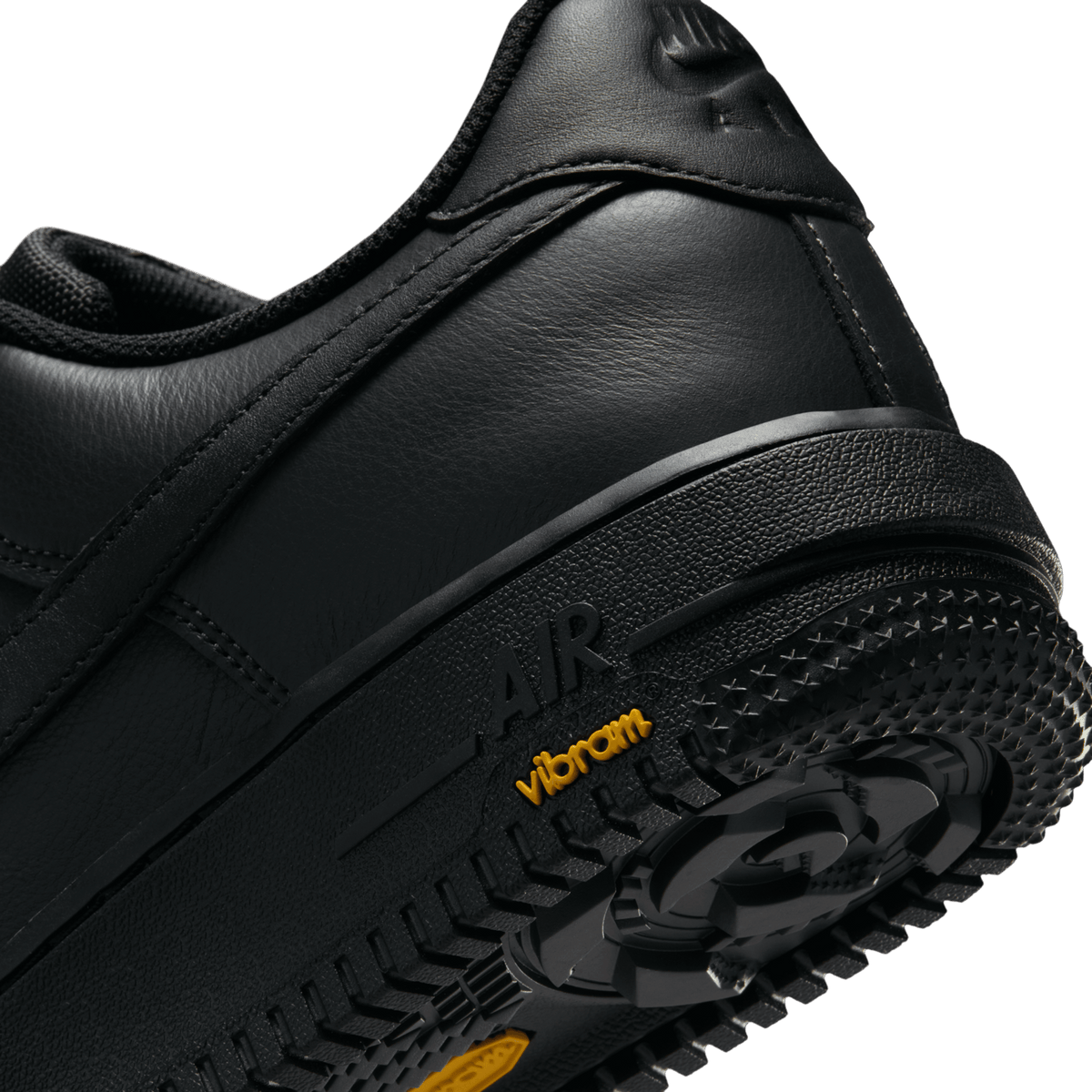 Nike Air Force 1 Low Gore-Tex Vibram Black 8