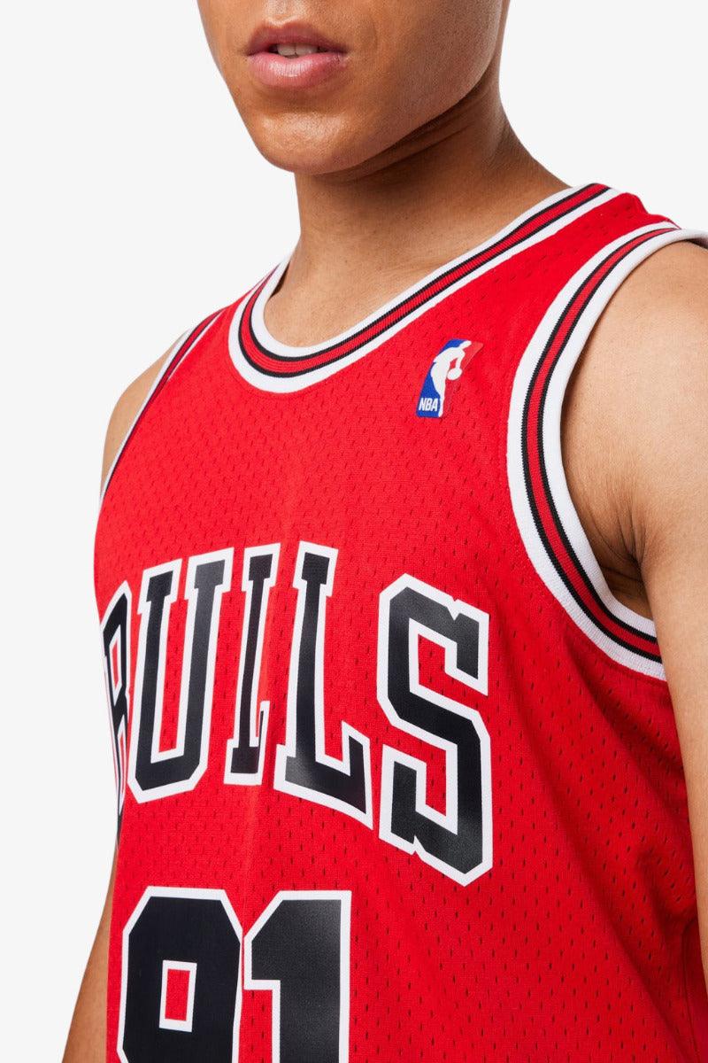 Mitchell & Ness Swingman Jersey Chicago Bulls 1997-98 Dennis Rodman Red