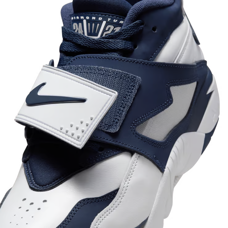 Nike Air Diamond Turf Cowboys
