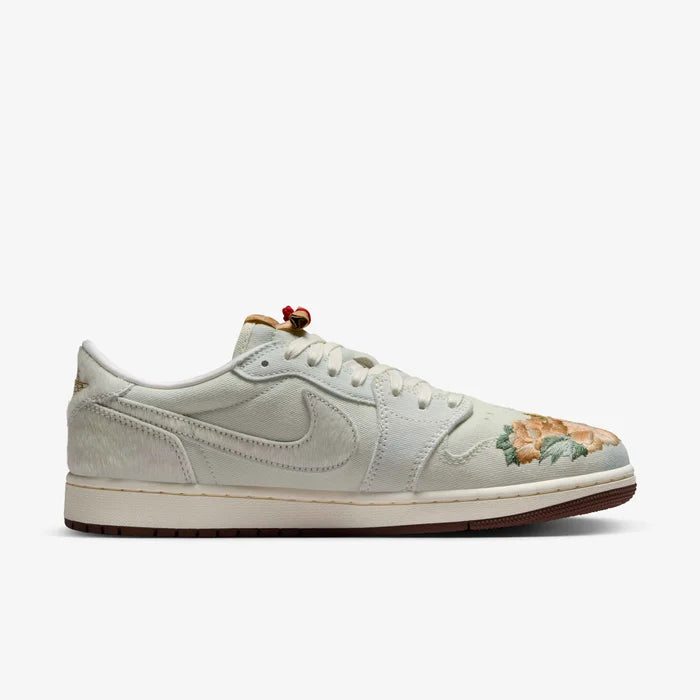 Air Jordan 1 Retro Low OG Football Grey Sail Light Chocolate