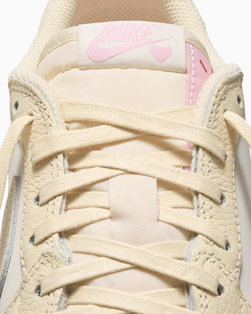 Air Jordan 1 Low x Travis Scott Muslin and Shy Pink