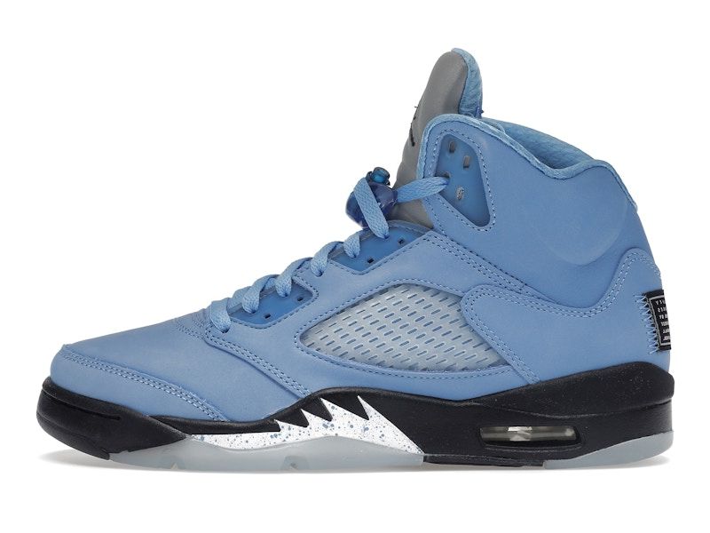 Air Jordan 5 Retro UNC en azul